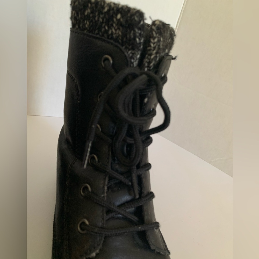 Kohl's Black Lace-Up Boots with Knit Trim Full Zipper Back Women’s Size 10M - Picture 14 of 17
